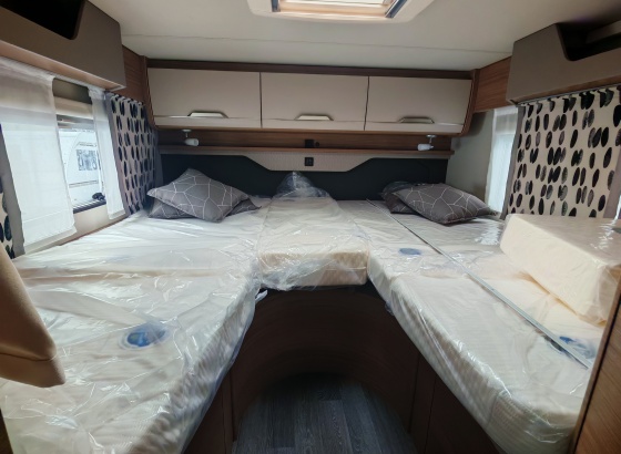 1000034944_1596008079