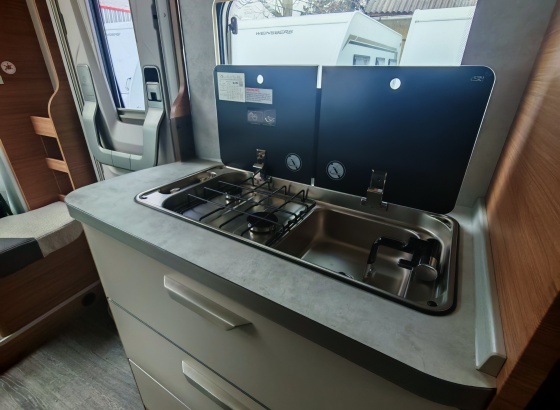 1000034945_192698342